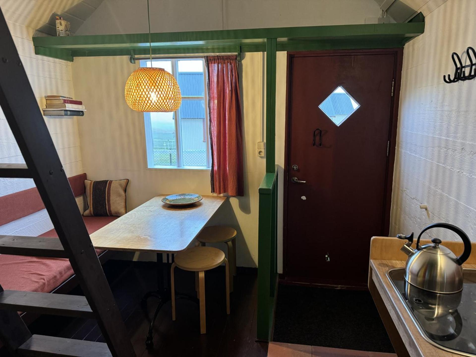 Berunes Hi Hostel Bagian luar foto