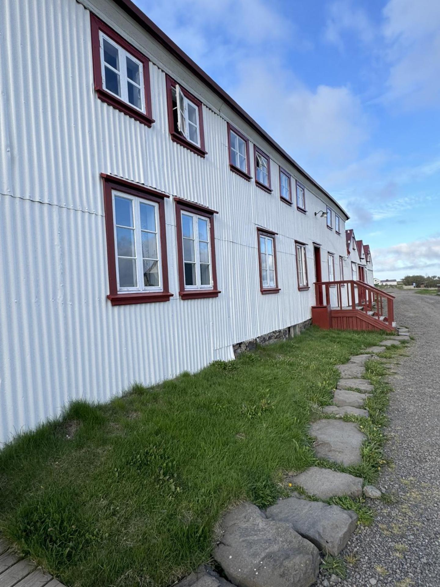 Berunes Hi Hostel Bagian luar foto